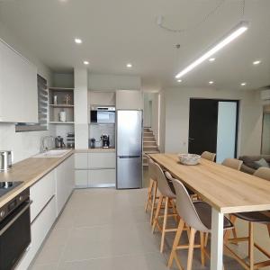 Η κουζίνα ή μικρή κουζίνα στο Arillas Villas