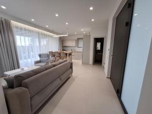 Η κουζίνα ή μικρή κουζίνα στο Arillas Villas