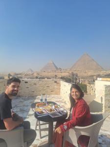 Nespecifikovaný výhled na hory nebo výhled na hory při pohledu z hotelu