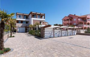 Bygningen som lejligheden ligger i + 23 billeder