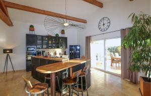 Η κουζίνα ή μικρή κουζίνα στο Villa La Comtesse