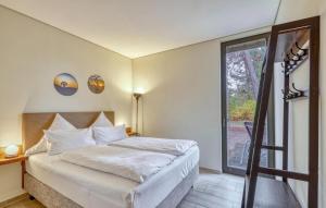 Ένα ή περισσότερα κρεβάτια σε δωμάτιο στο Stunning Home In Sassenburg Stüde