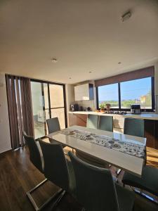 Fotografie z fotogalerie ubytování Soulnest Peace bedroom in shared flat v destinaci Qbajjar