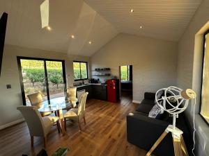 Χώρος καθιστικού στο Genadendaal Vineyard Villa