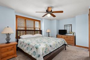 Ένα ή περισσότερα κρεβάτια σε δωμάτιο στο DE08 Shore Beats Work +126 φωτογραφίες