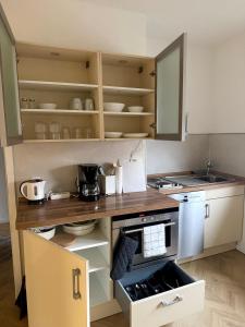 Η κουζίνα ή μικρή κουζίνα στο NEU renoviert, gemütlich und zentral +1 φωτογραφίες