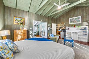 Ένα ή περισσότερα κρεβάτια σε δωμάτιο στο Gulf Front Escape at a Beach Resort, Pet Friendly +54 φωτογραφίες
