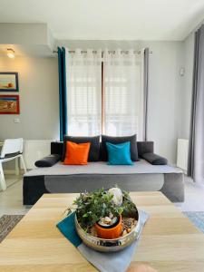 O zonă de relaxare la Gdansk Neptun Park apartament przy plaży