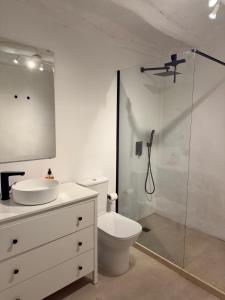 Koupelna v ubytování Casa Les Ferreres Montblanc + 13 fotografií