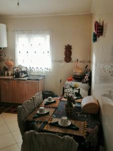 Kuchyň nebo kuchyňský kout v ubytování complex mousse + 7 fotografií