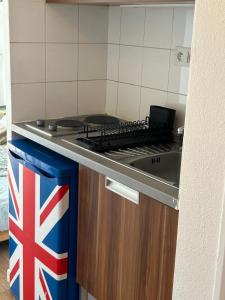 Η κουζίνα ή μικρή κουζίνα στο Studio cosy Gare à 1 min Accès Paris rapide