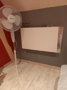 Φωτογραφία από το άλμπουμ του Loue une chambre pour les 24 heures voiture στη Λε Μανς