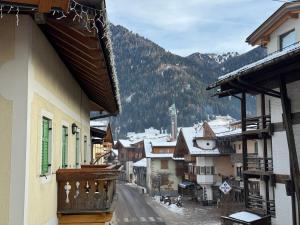 En generel udsigt til bjerge eller udsigt til bjerge taget fra lejligheden