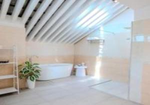 Ένα μπάνιο στο Suntai Villa, Beachfront Suites +30 φωτογραφίες