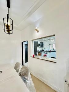 Imagine din galeria proprietății Tranquility luxury hotel and apartment în Rubuchi