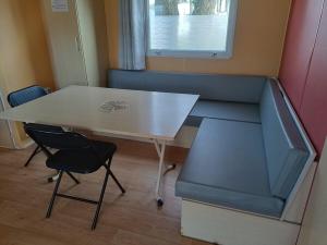 Φωτογραφία από το άλμπουμ του PuyduFou Mobil Home F4 Clim, FULL CONFORT 6pers 3ch σε La Boissière-de-Montaigu