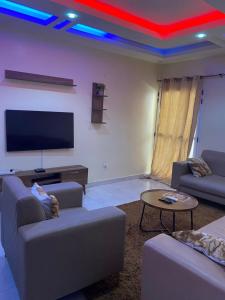 Μια τηλεόραση ή/και κέντρο ψυχαγωγίας στο Chez Pieume