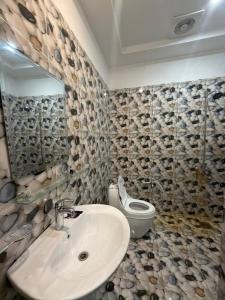 Ένα μπάνιο στο Gateway Residency F-6