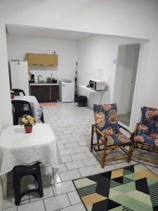 Η κουζίνα ή μικρή κουζίνα στο Pousada Joinvilense