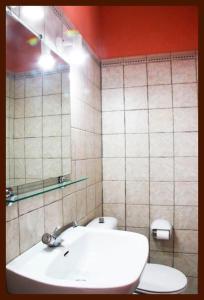 Koupelna v ubytování Hostal Torre de Guzmán