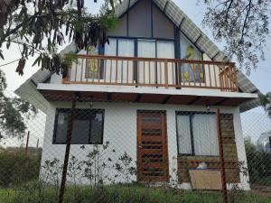 Το κτήριο όπου στεγάζεται  η παραθεριστική κατοικία