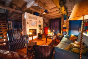 Gallery image of Cabin with hot tub and sauna with beautiful views in Stránske