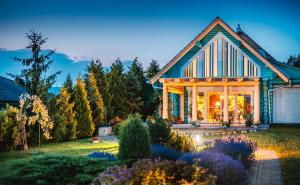 Gallery image of Cabin with hot tub and sauna with beautiful views in Stránske