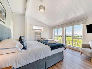 Ένα ή περισσότερα κρεβάτια σε δωμάτιο στο 1 Bed in Langbank 95823