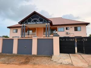 Φωτογραφία από το άλμπουμ του Stadium Haven Hotel σε Takoradi