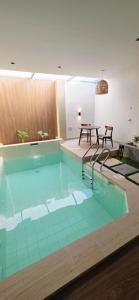 Φωτογραφία από το άλμπουμ του Nasma chalet σε Barka