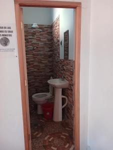 Ένα μπάνιο στο La Fábula-Amarilla