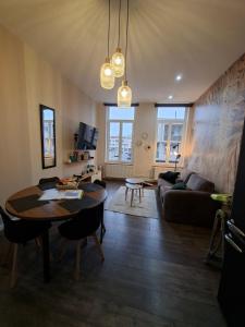 Μια τηλεόραση ή/και κέντρο ψυχαγωγίας στο L'elegant hyper centre +9 φωτογραφίες