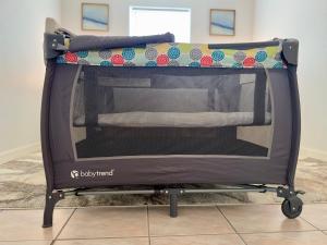 Postel nebo postele na pokoji v ubytování Steps to the Sand - Private Beach Access & BBQ Grill