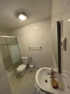 Ένα μπάνιο στο Avenida Pent AP +9 φωτογραφίες