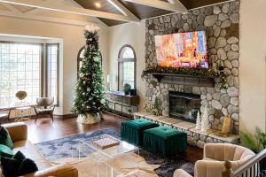 Μια τηλεόραση ή/και κέντρο ψυχαγωγίας στο The Chateau