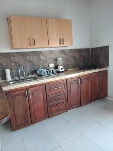 Η κουζίνα ή μικρή κουζίνα στο La Cabana de Isaac Boquilla