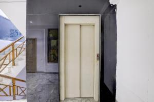 Фотография из галереи Townhouse Mohali Bus Terminal Formerly Hotel Hm Crystal в городе Mohali +26 фотографий