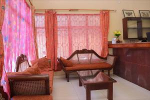 Khu vực ghế ngồi tại Haveton Hotel and Apartments