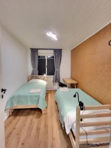 Ένα ή περισσότερα κρεβάτια σε δωμάτιο στο Stilvoll renoviertes Apartment in Grünlage