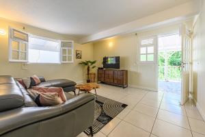 Μια τηλεόραση ή/και κέντρο ψυχαγωγίας στο Green cocoon 1