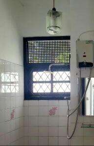 Ένα μπάνιο στο The Colombo House +13 φωτογραφίες