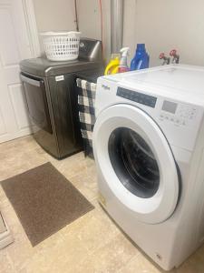 Foto de la galería de Rumi Home Vacation en Markham