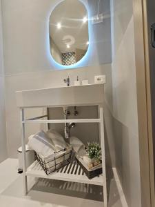 Et badeværelse på Rroji Urban Heritage + 56 billeder