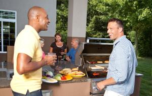 Jídlo v hotelu nebo okolí + 9 fotografií