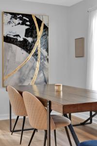 Φωτογραφία από το άλμπουμ του Bright 2-BR Home by Breweries/Riverfront/Casino σε Windsor