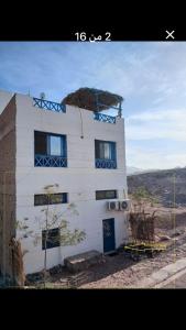 Budova, kde se aparthotel nachází