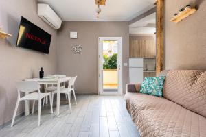 Μια τηλεόραση ή/και κέντρο ψυχαγωγίας στο Tropea Solemare