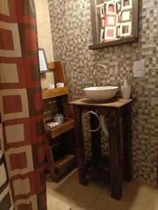 Ένα μπάνιο στο Peumayen Nueva Atlantis +6 φωτογραφίες