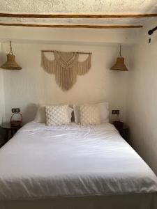 Ένα ή περισσότερα κρεβάτια σε δωμάτιο στο Tynass Suite - Spacious Suite in Tynass Farm