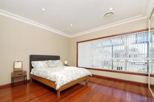 Ένα ή περισσότερα κρεβάτια σε δωμάτιο στο Lakefront, Comfortable, Peaceful nature, Spacious,8 guests,5 beds